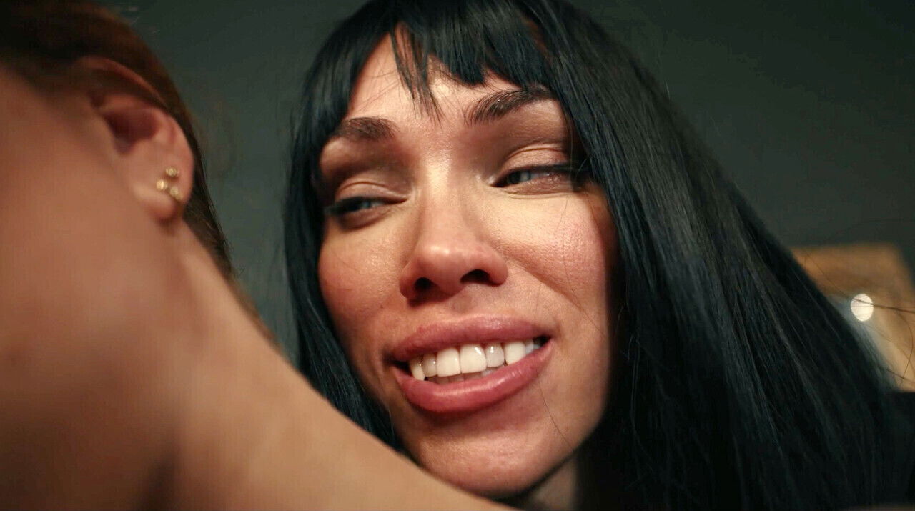 Octokuro Cosplays Vampirella Horny Lesbian Vampire with Huge Mesmerizes Sata Jones Into Hardcore