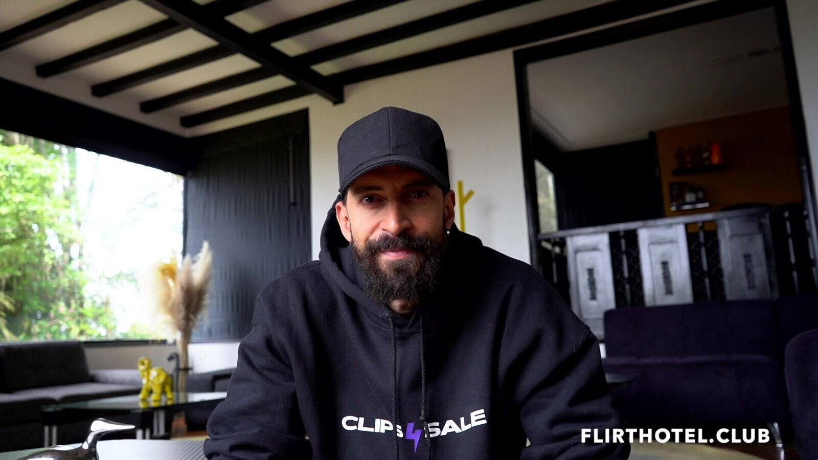 Stranger Heat Hotel Room Desires