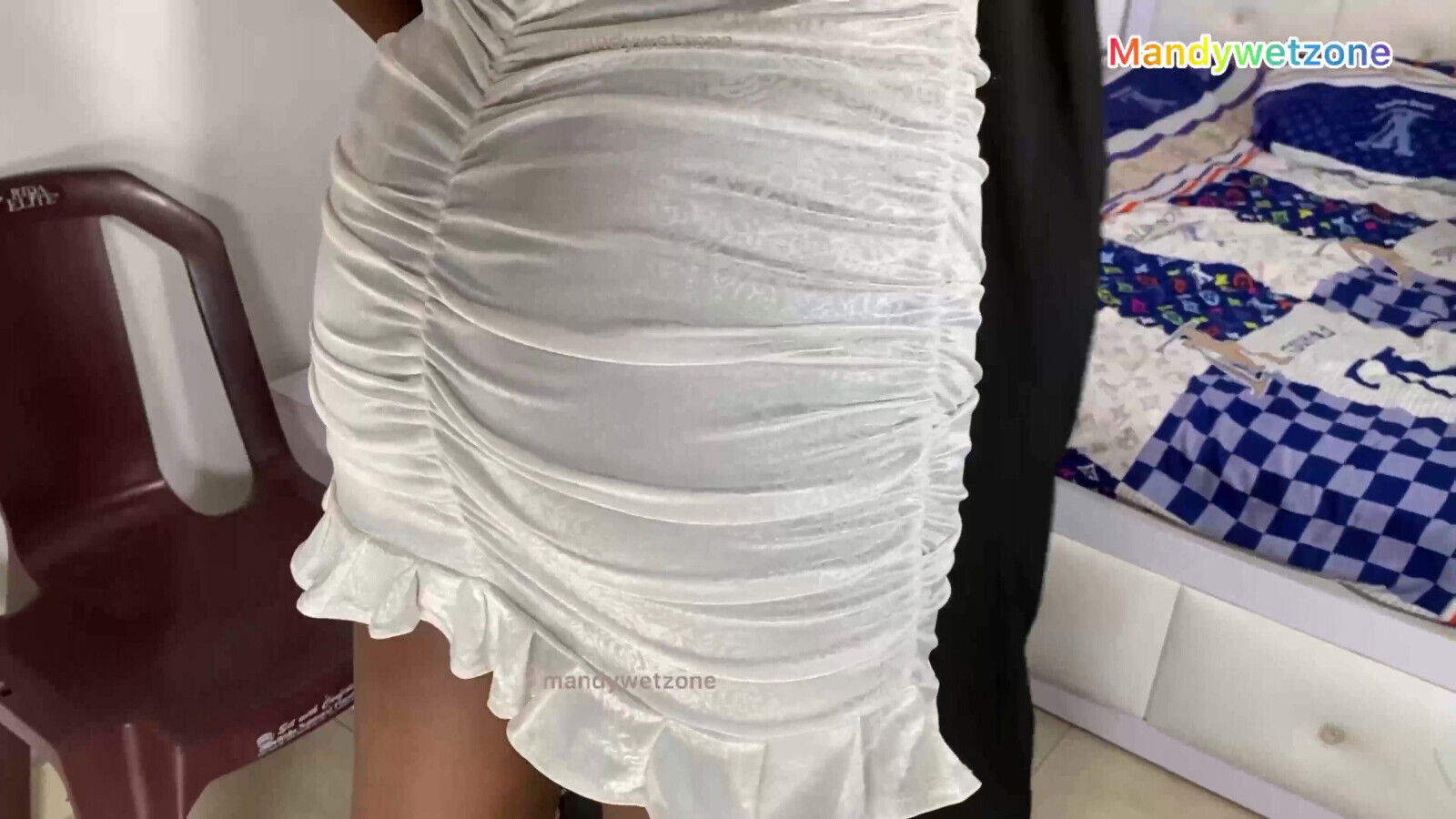 This Having Goodbye with Boyfriend Aware