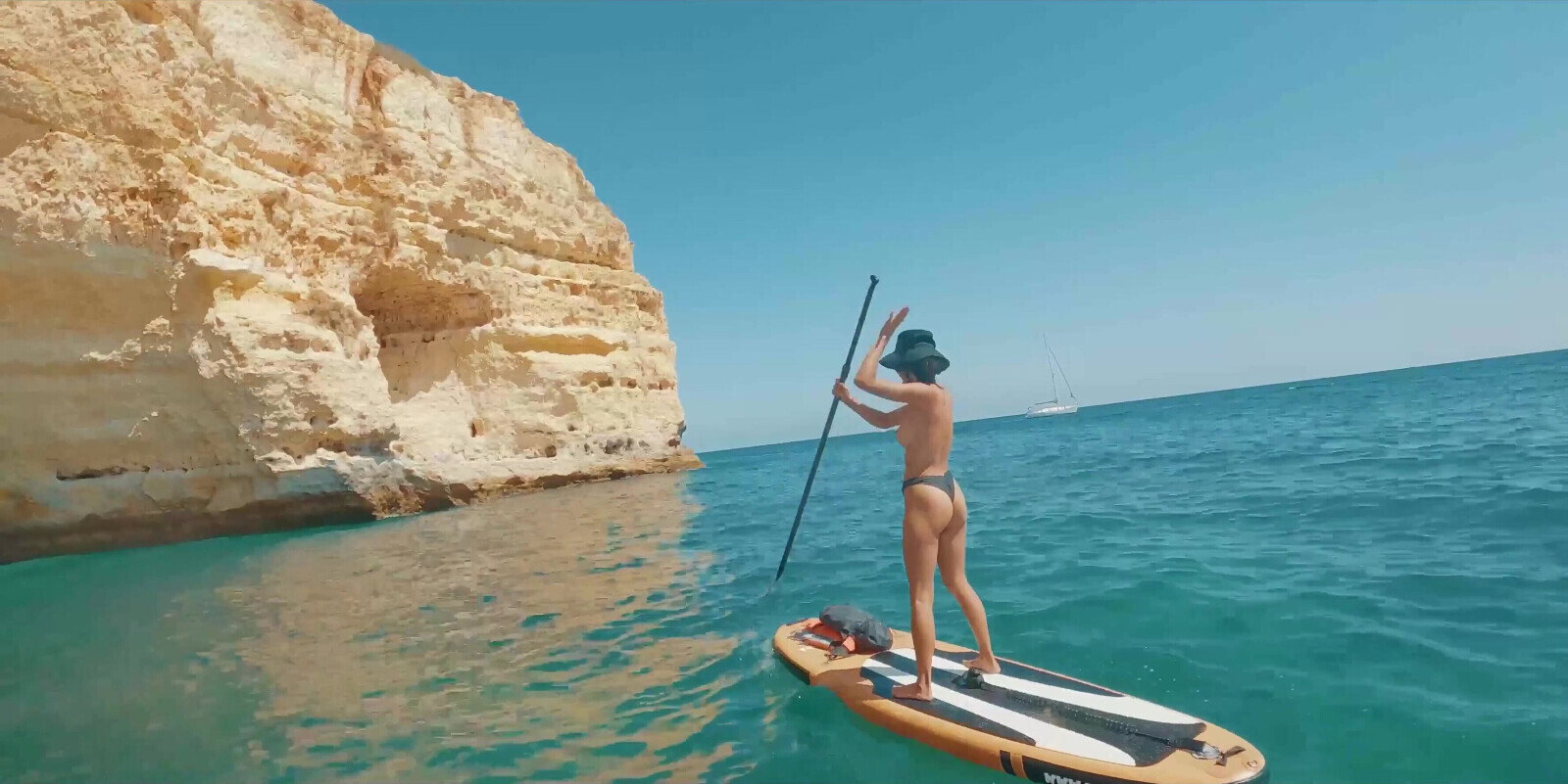 girl fucking stand- paddle- board ocean?