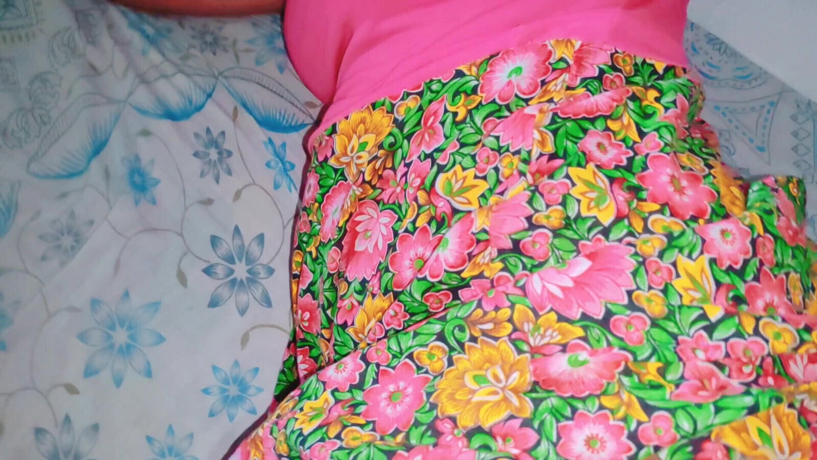 Srilankan sexy girlfriend fucking room