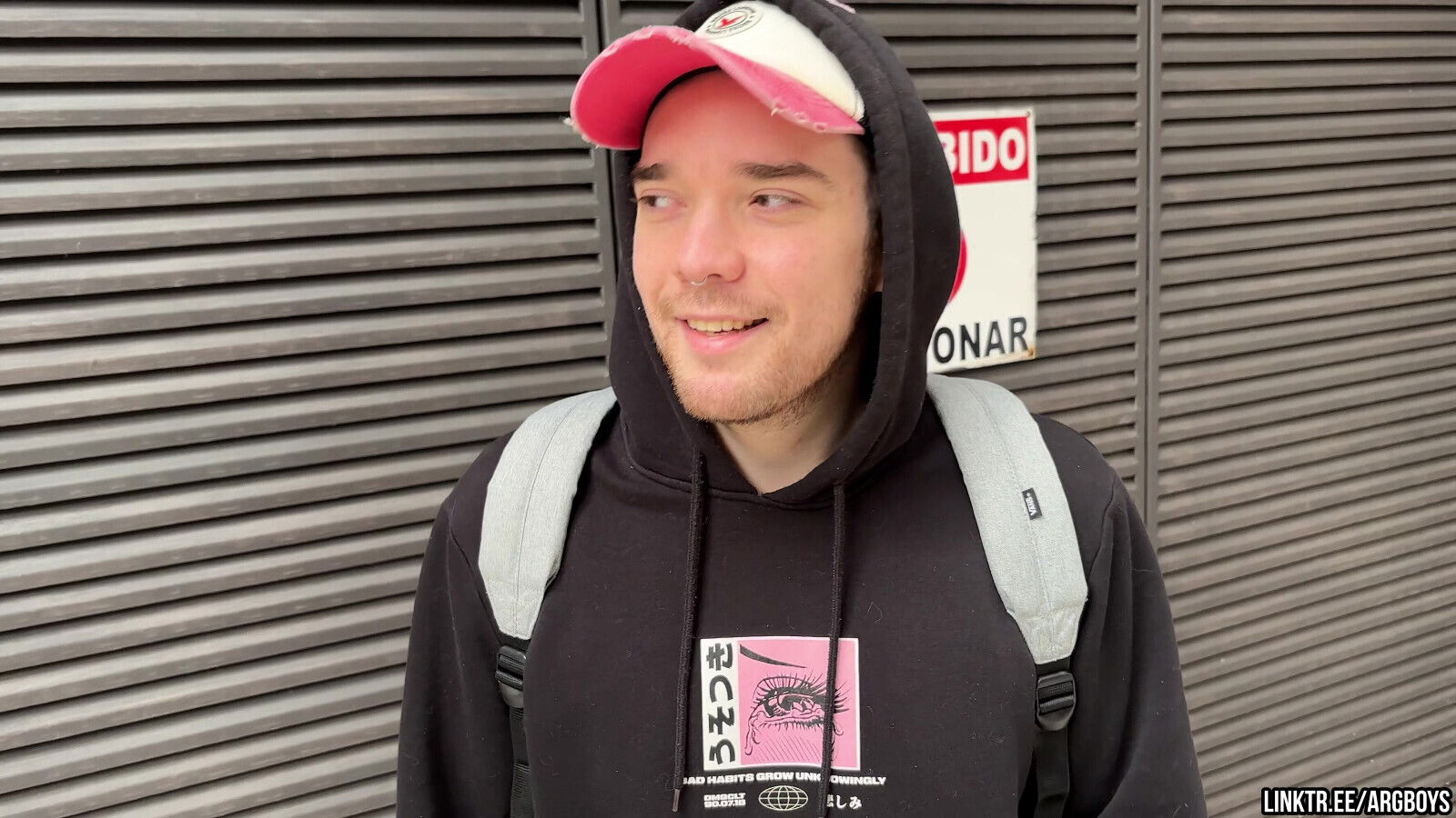 Cruising Public Toilet Berlin (4K)