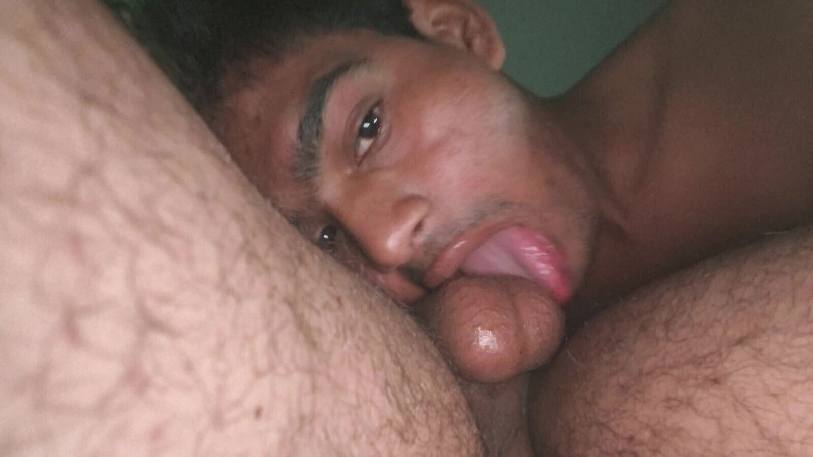 Desi boyfriend dick sucking