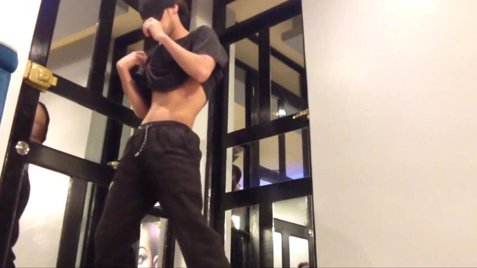 Young Dancer Seduces with Sensual Dance Shows Sculpted Body!