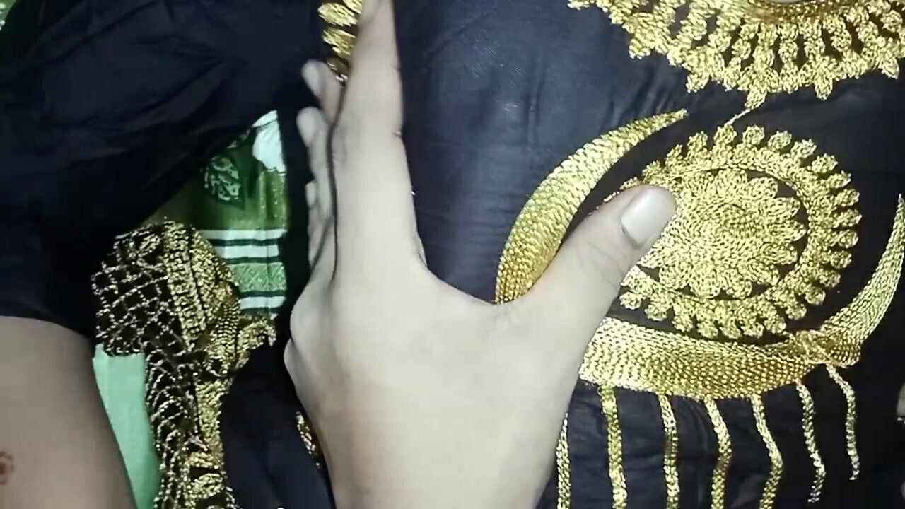 Real Amateur Couple's Passionate Night Together