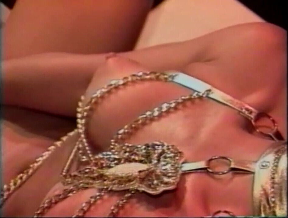 Vintage Blonde Solo with Dildos