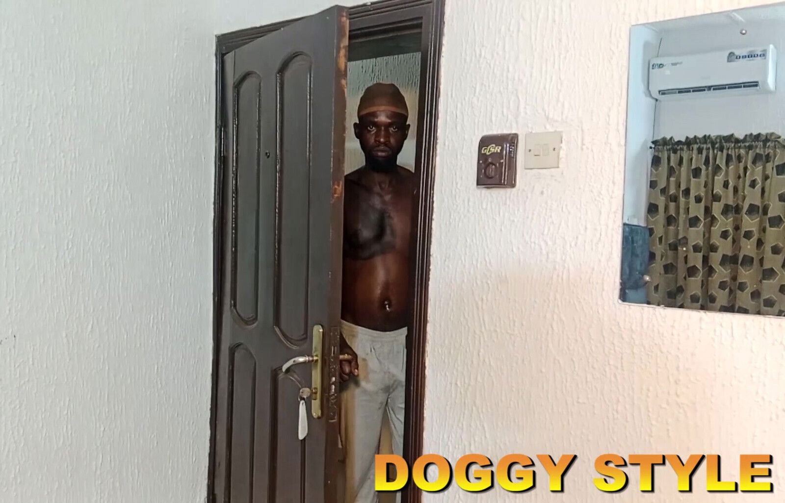 EARLY MORNING FUCK WITH BOSS SIDE CHICK SQUIRT