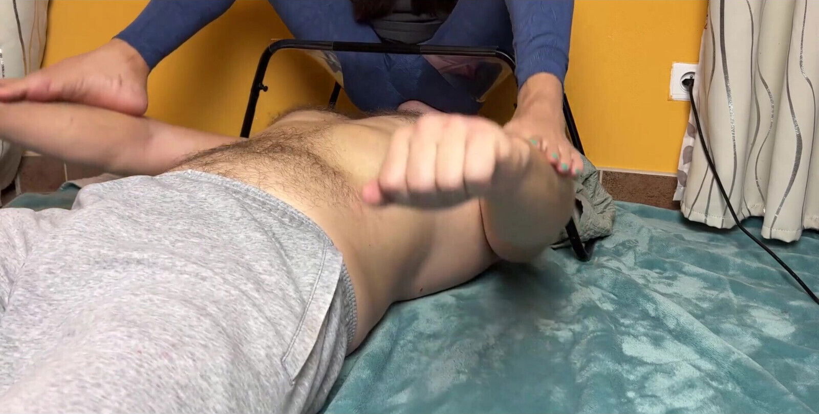 Under Asian Facesitting Chair