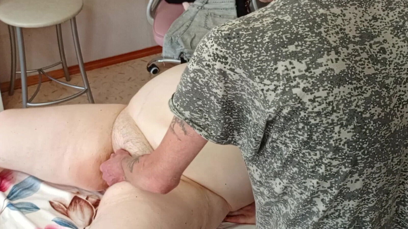 friend massaged chest pussy couldn't resist fucked mouth pussy