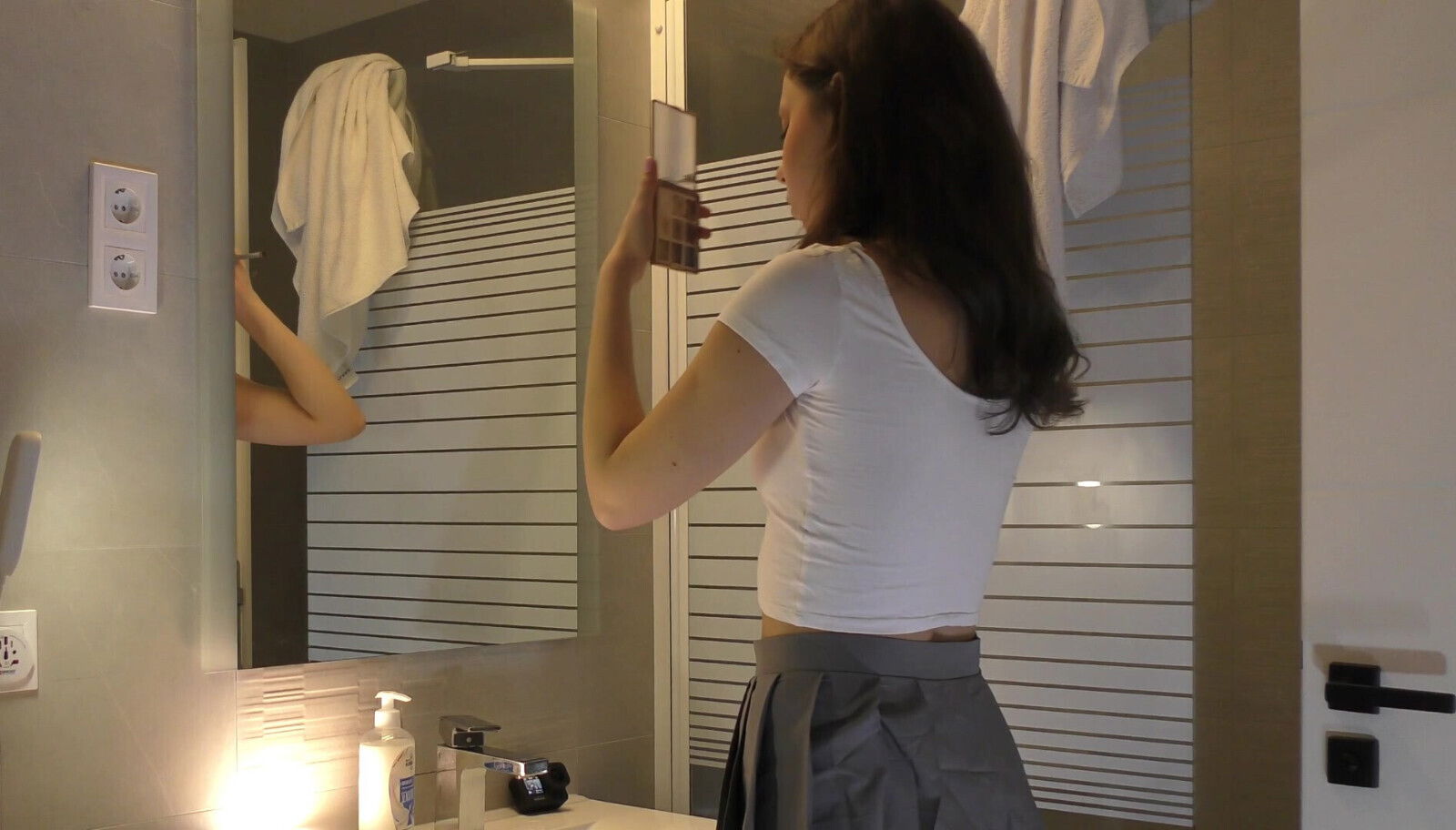 Long Legs Cute Beauty College Girl School Uniform Mini Skirt Flashes Pussy Black Stockings