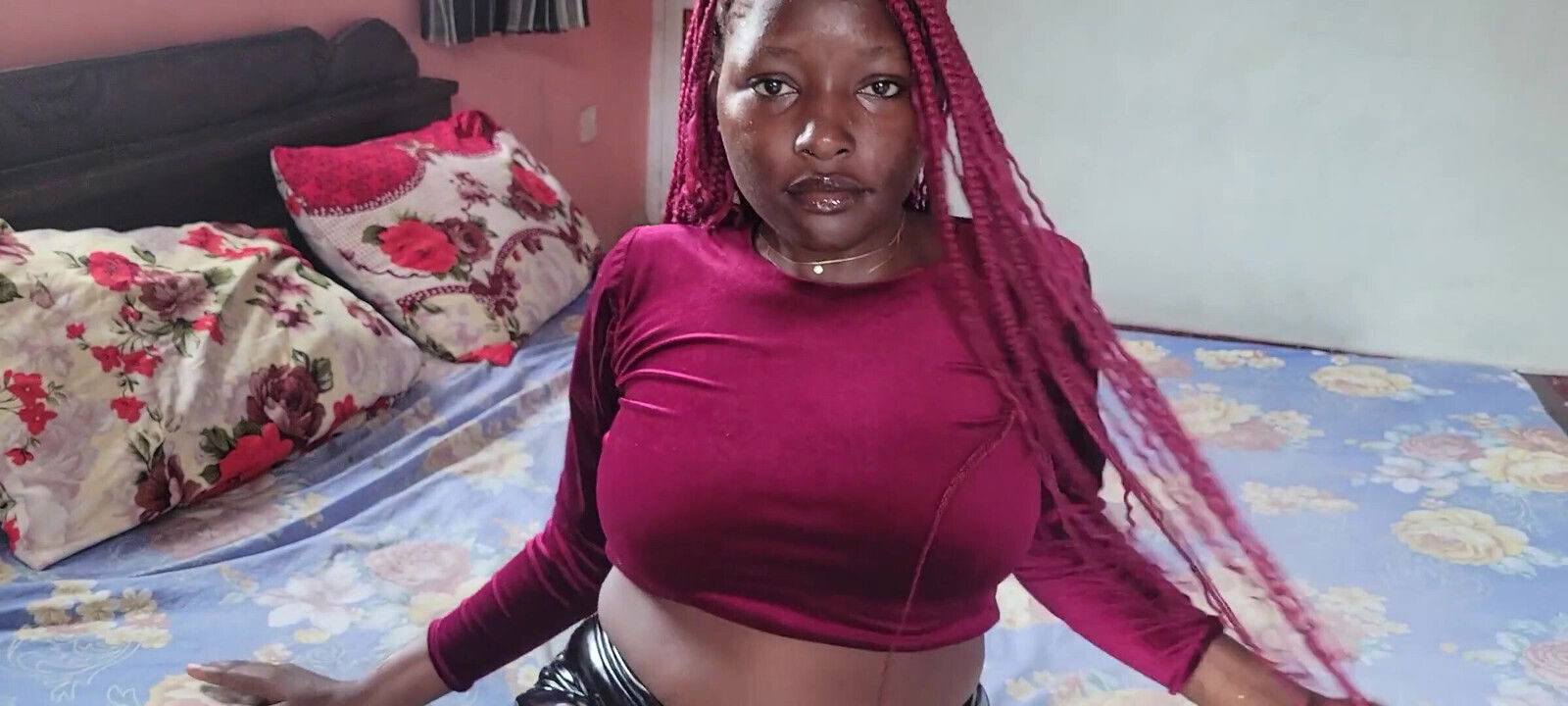 Looking Pussy Makes Horny