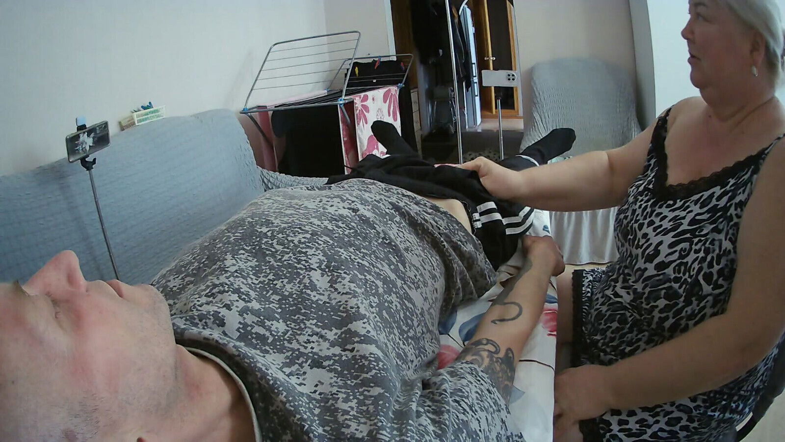 mother-in-law came give blowjob swallow portion sperm