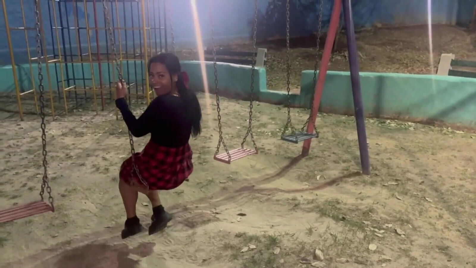 Preta Left Home Night, Went After Her, Found Park, Horny Decided Have Right There.