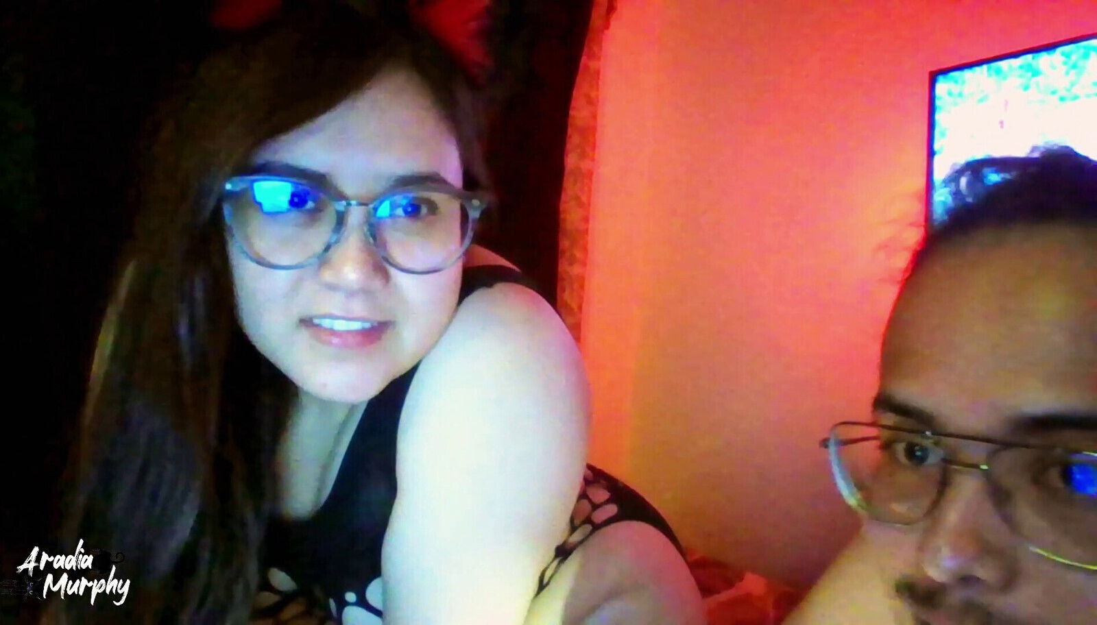 EVERYONE WATCHING MASTURBATE LIVE