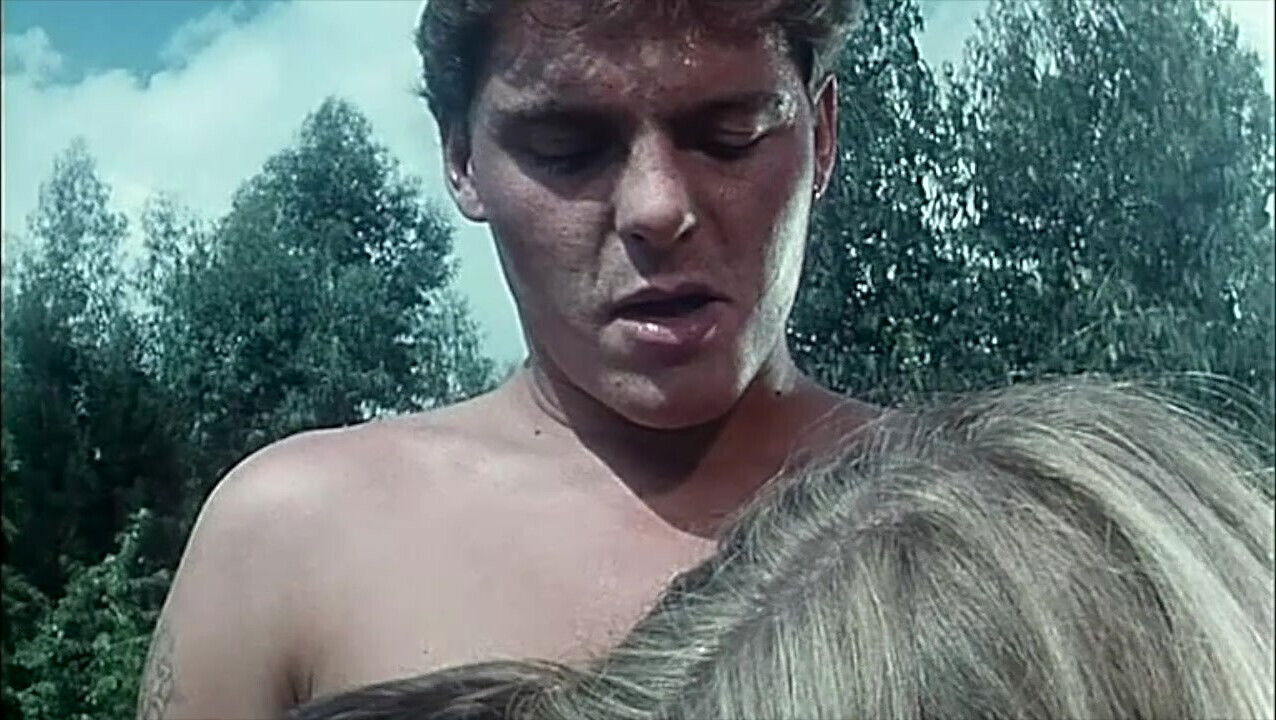 Vintage Threesome Pool