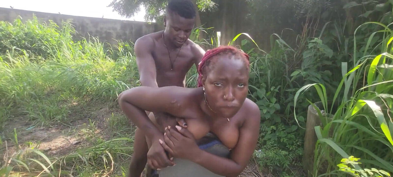 Lovers Traveling Road Decided Fuck Bush When There Issued