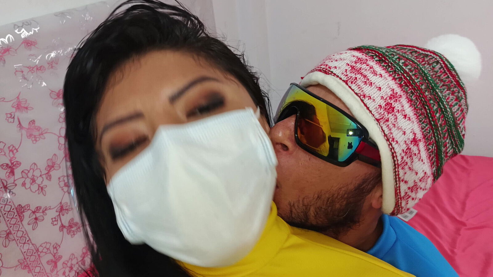 Horny woman fucks vegetable homemade amateur