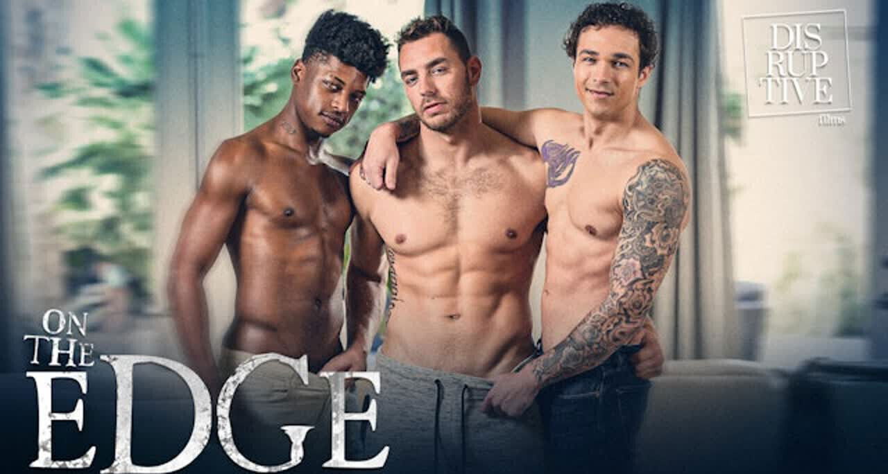 Straight Jocks Invite Neighbor Finish Them Circle Jerk