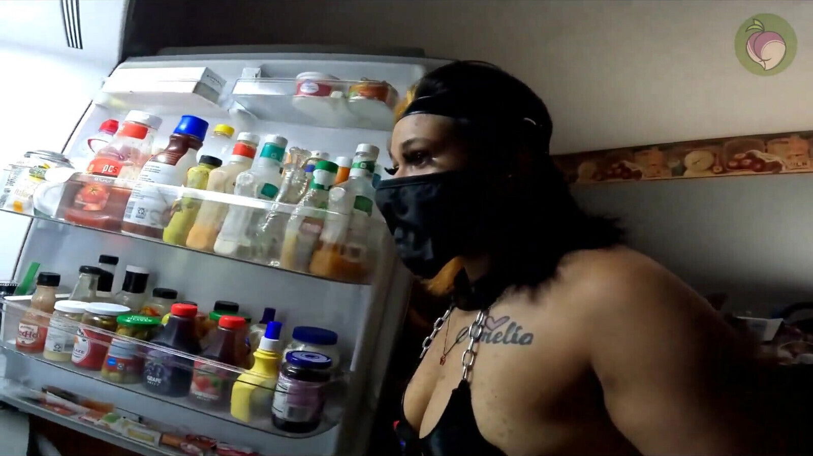 Kunoichi Uses Sexy Jutsu, Barely Passes Exam