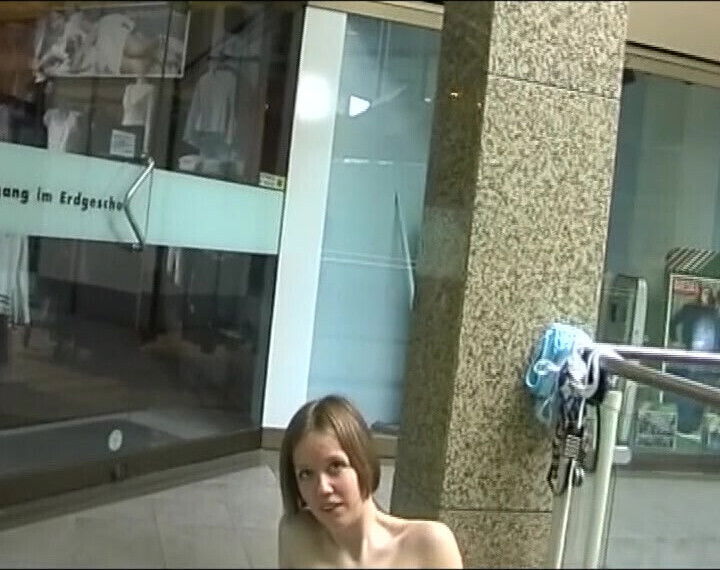 Fantastic German babes enjoying lesbian bikini threesome