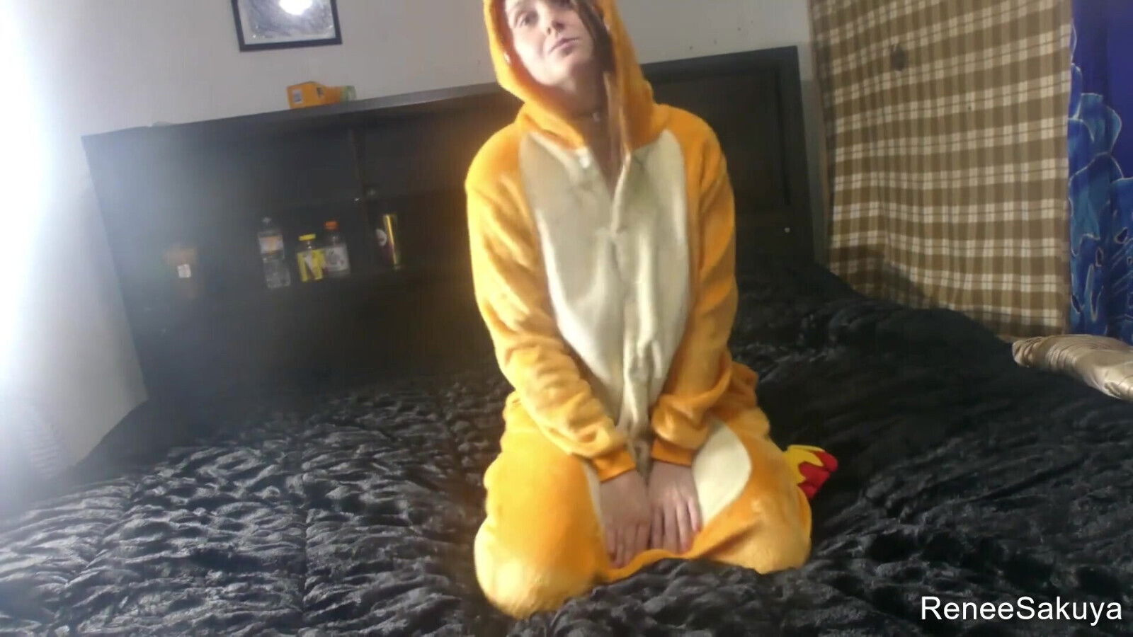 Renee Sakuya Charizard Suit Dancing, Silent Film