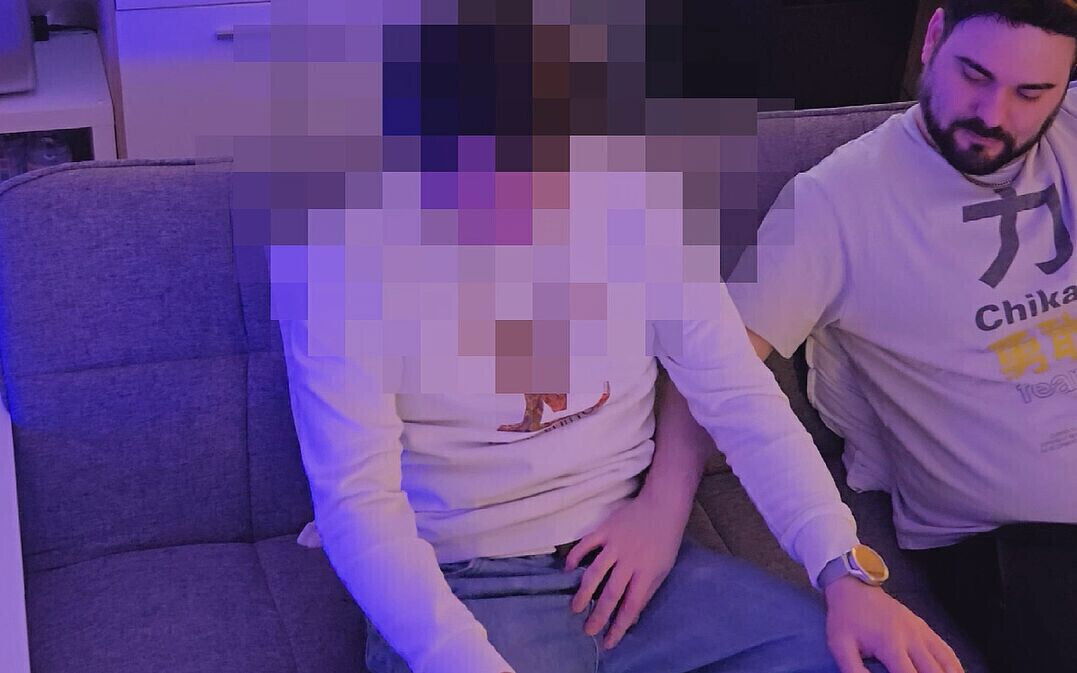 Young Straight Plumber Comes Free Time Lets Blow Thigh