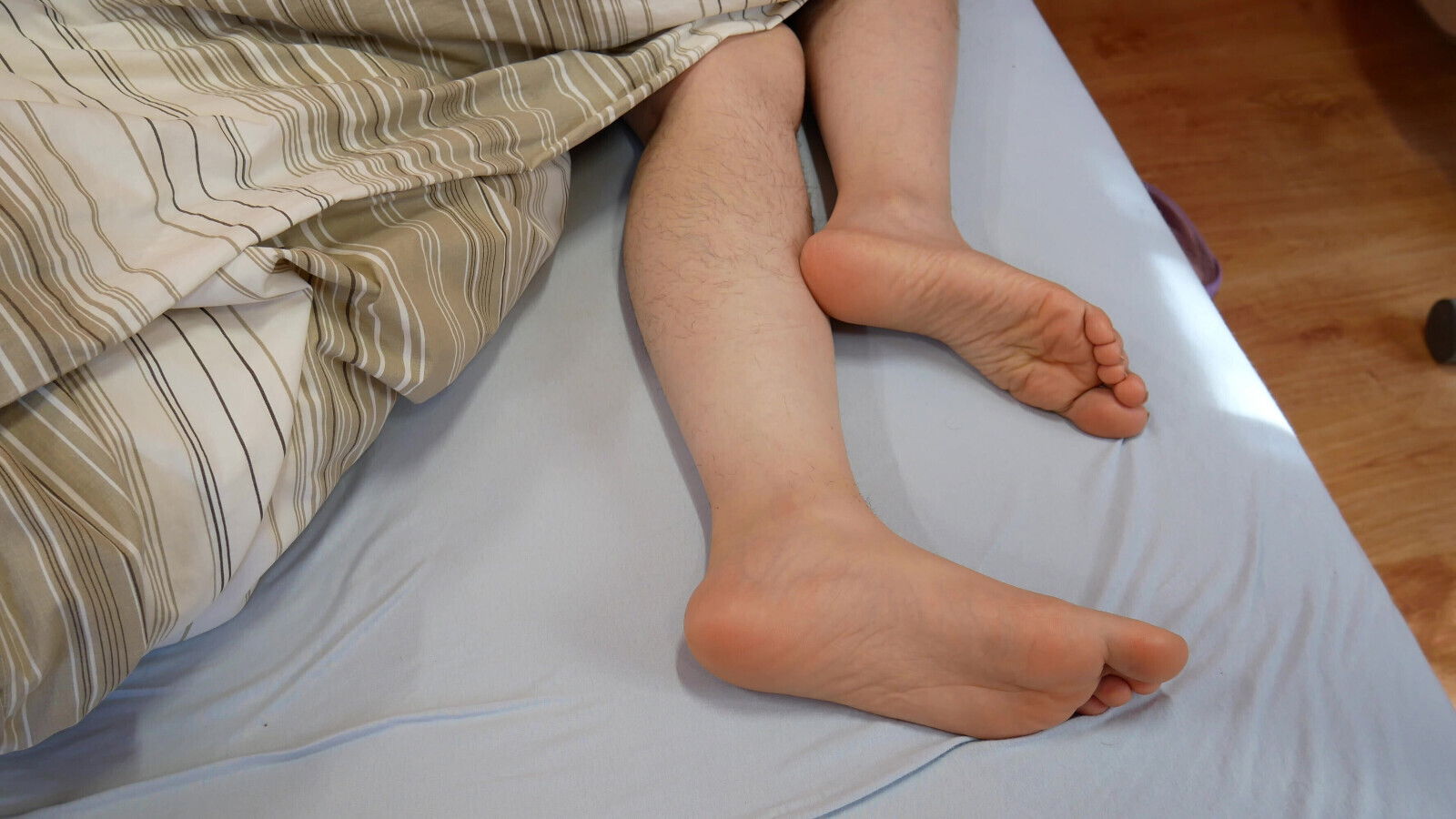 hairy legs sexi feet