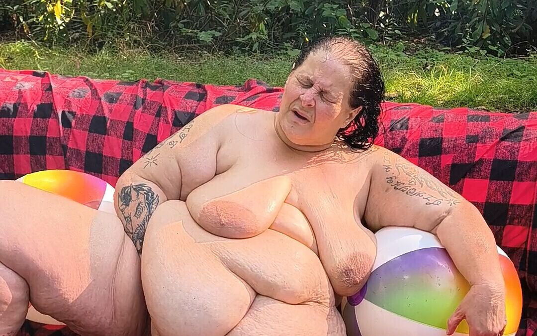 Beach Ball Fight She's Getting From Pussy Tight