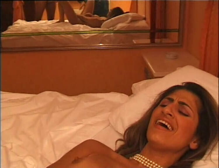 Horny Wife Likes Domination.. Fucks Love