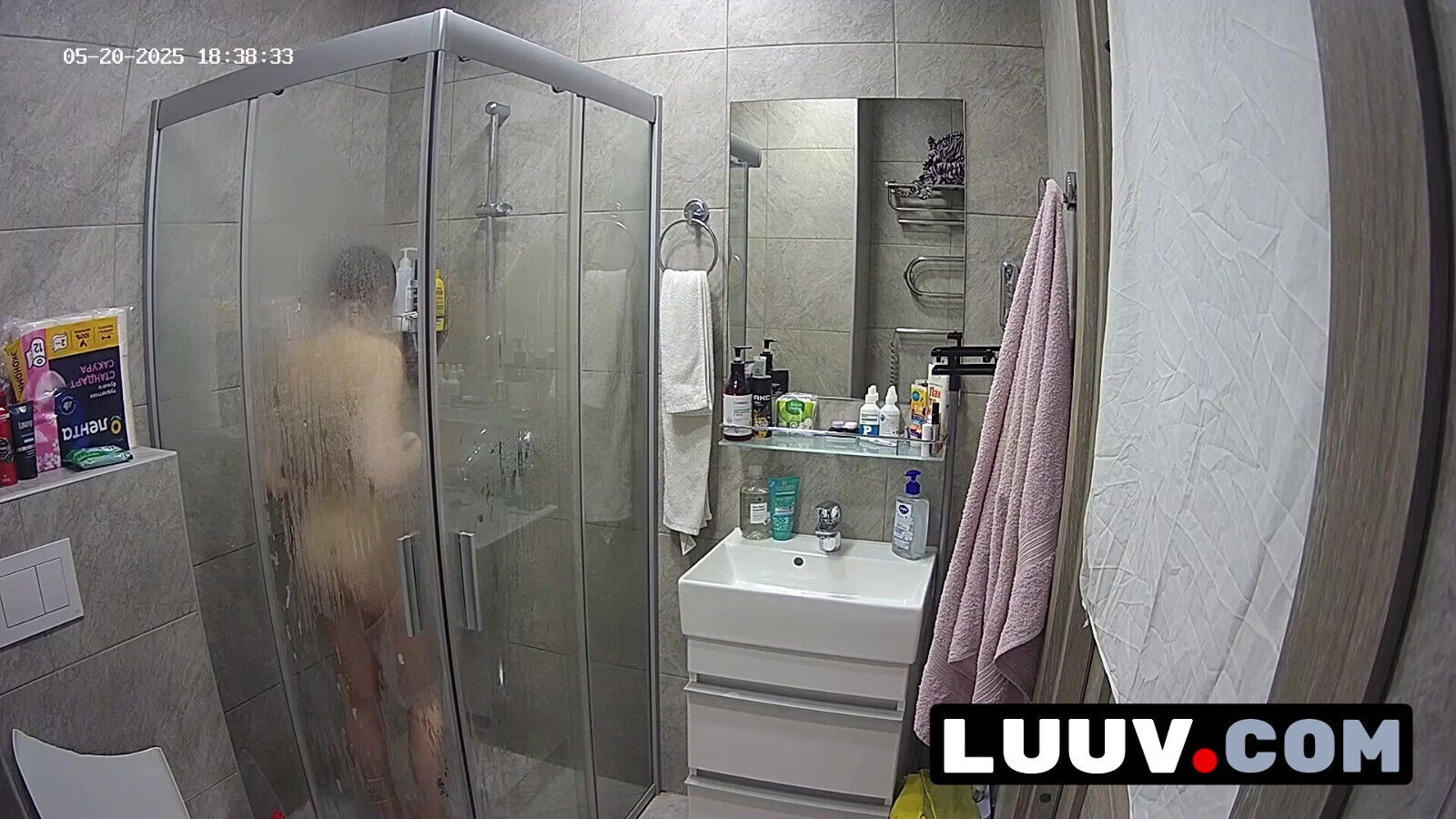 LUUV. Kareflore films real amateur, homemade shower routine real life show