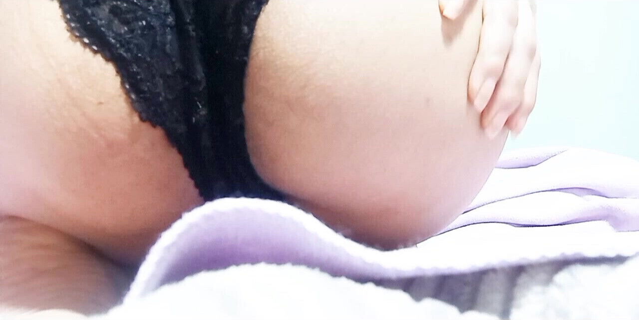 Showing great body, would like have company doesn't feel alone