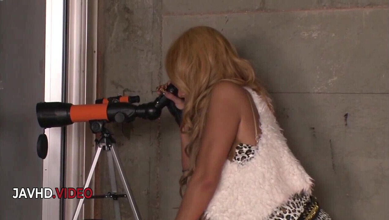 Wild Star Runa Anzai Giving Japanese Blow Jobs Pleasingly