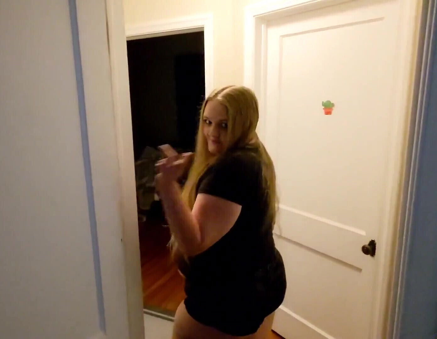 Home Alone with Stepmom Inviting Share Fuck Her!