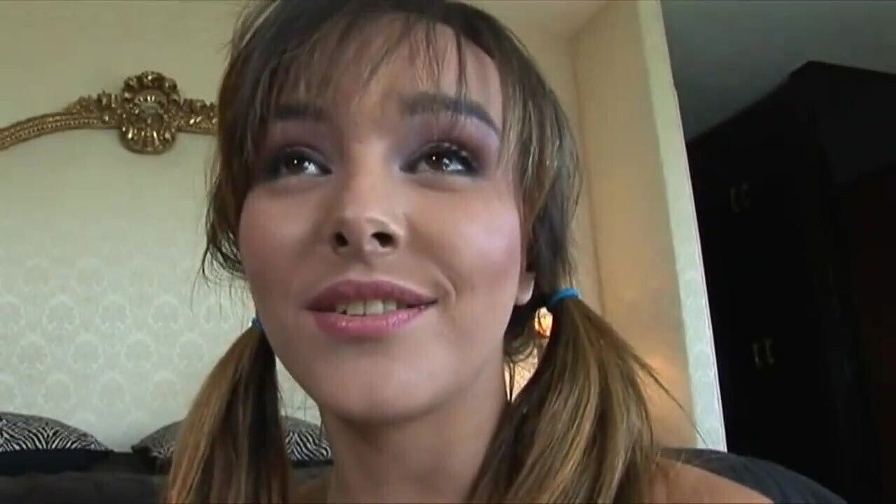 Cytherea loves lick sperm