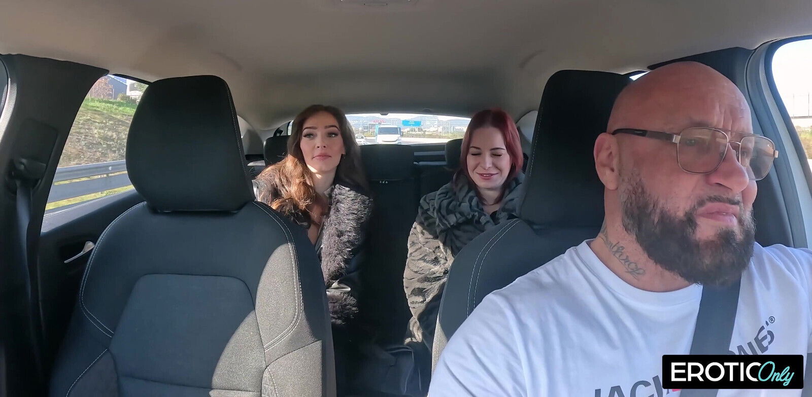 Lucky German Uber Driver Fucks Lesbians!