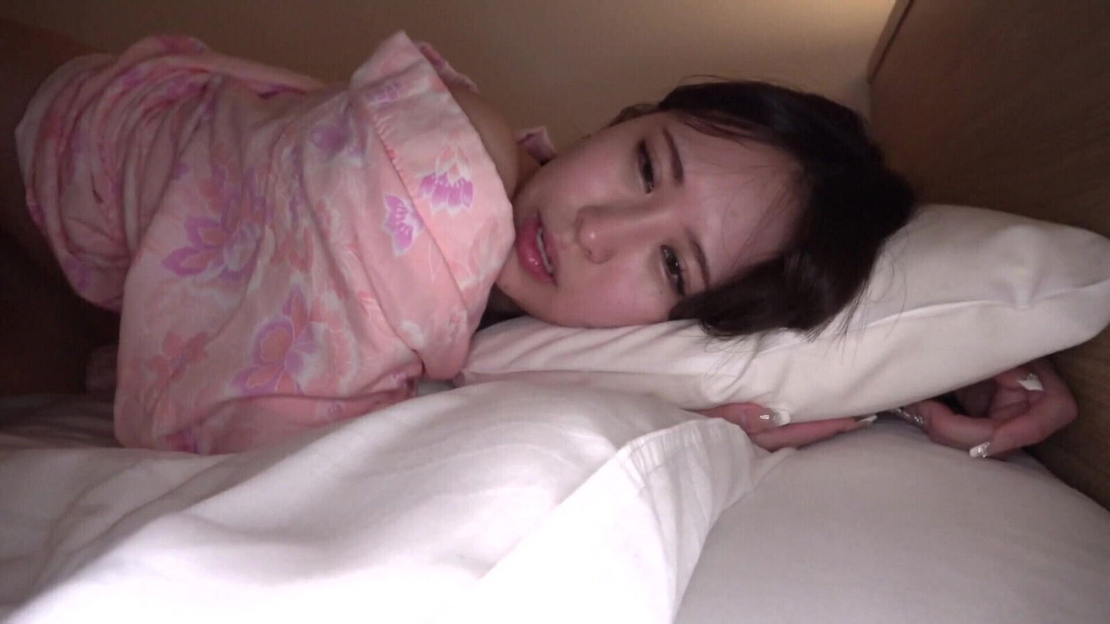 [Bunny girl covered sexual desire] super cute beautiful girl can't many times! It's sensitive can't stop squirting Sleeping back cumming deep into vagina with pressure piston!