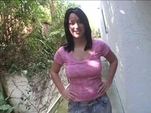 Sexy eats after getting wrecked