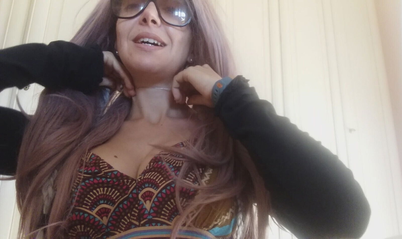 Hairy aunt knows make happy