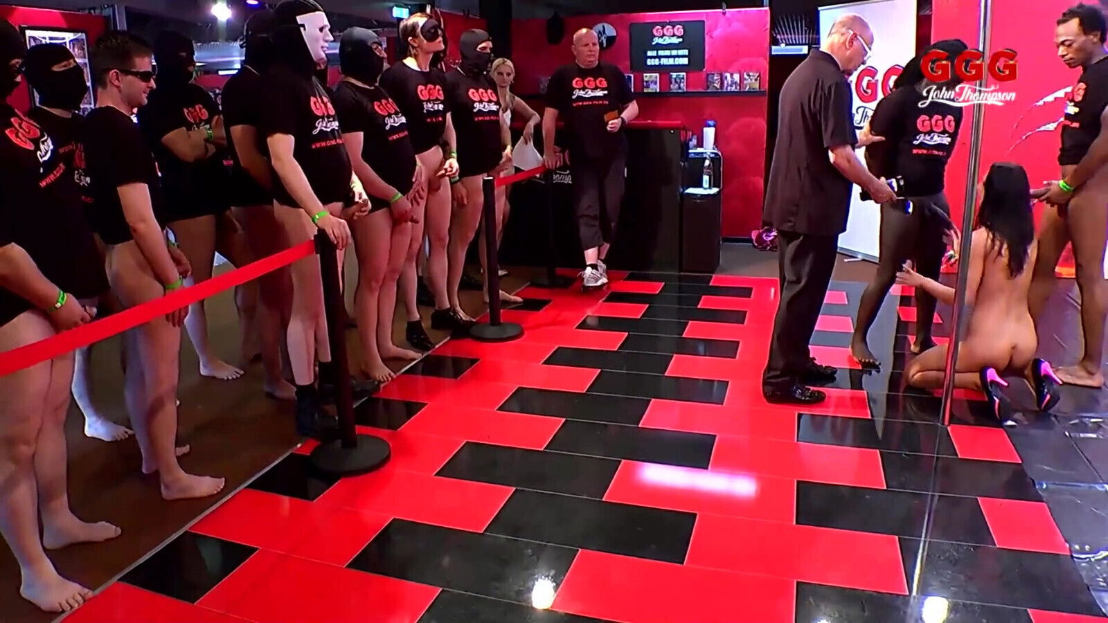 Blonde Teens Bukkake Blowbang Swallow John Thompson