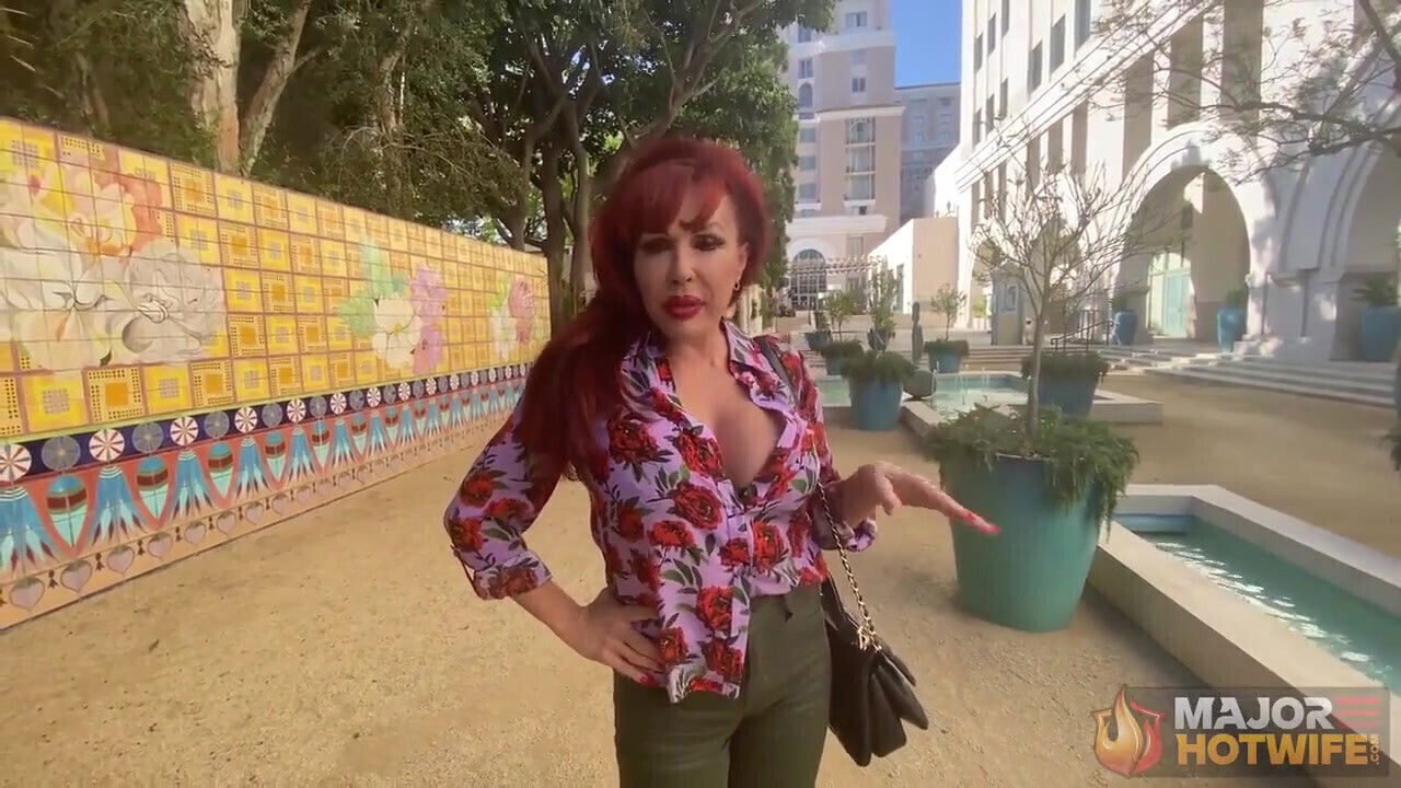 Rome Major Sliding Sexy Vanessa