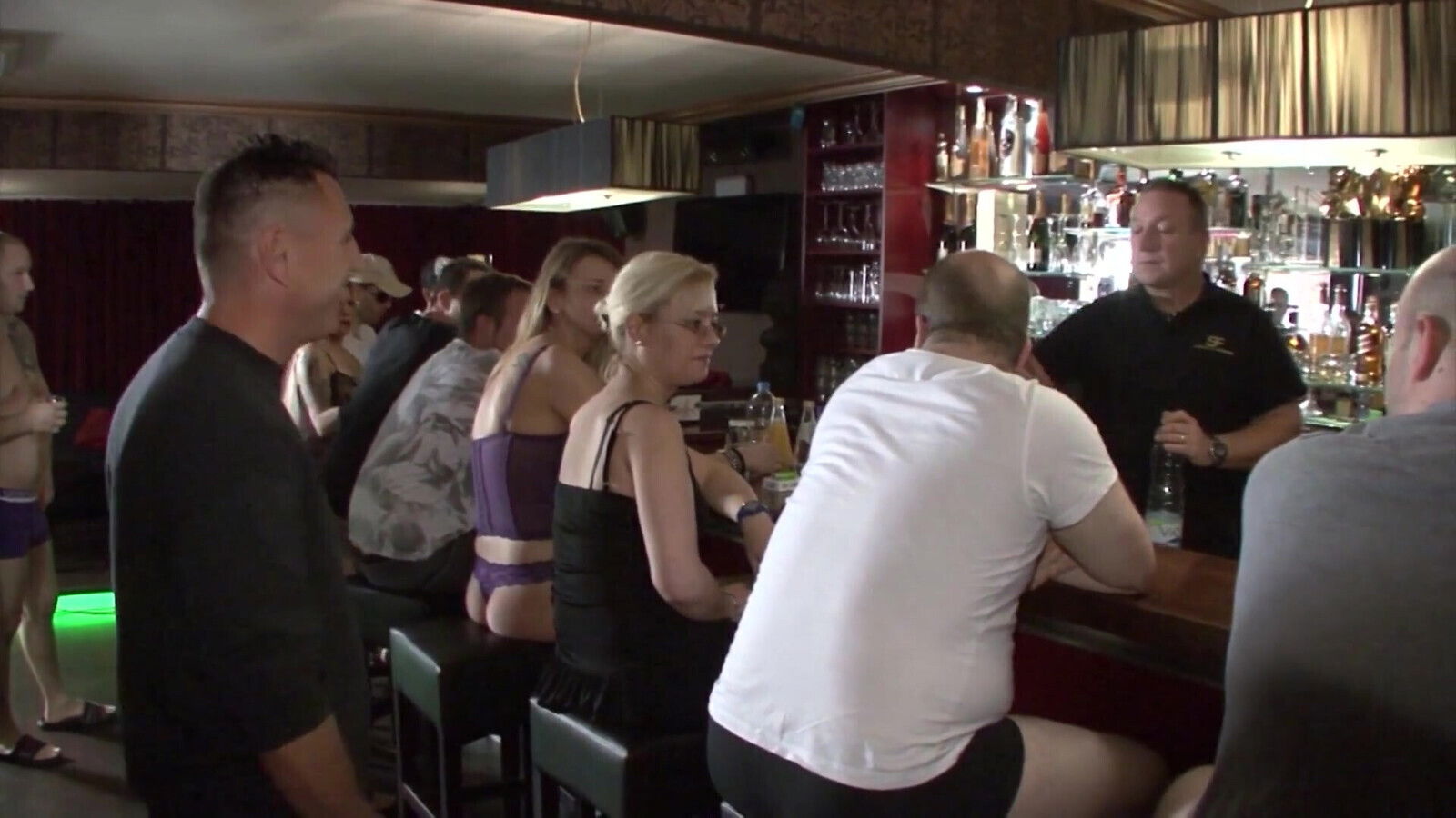 Loose tongue horny hole