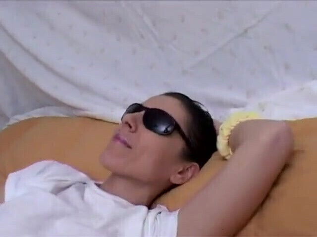 brunette spied wants bang pussy