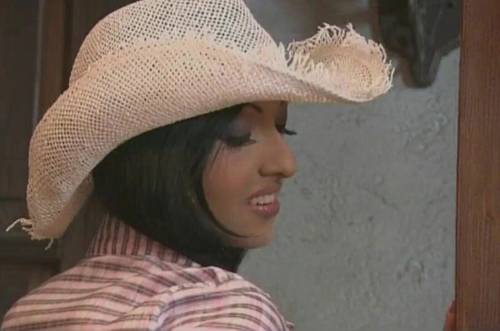 Threesome fuck with lesbians barn