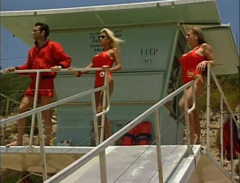 Sexy blonde girl hardly fucked outdoor boat