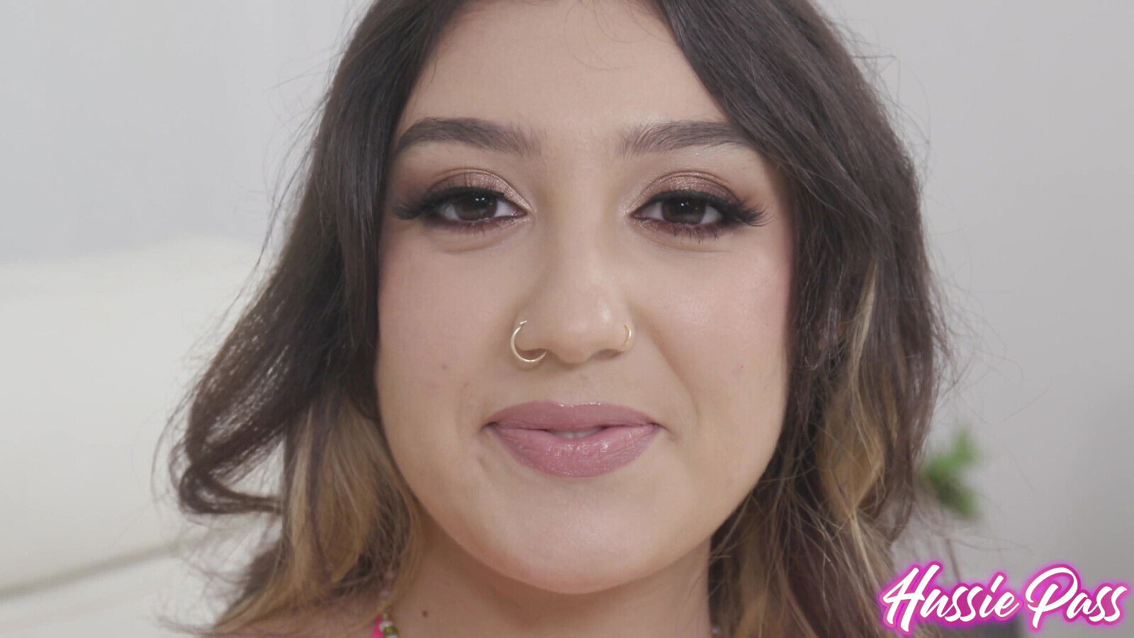 Pint-sized Arab-cuban Girl Featuring Violet Gems with Brickzilla