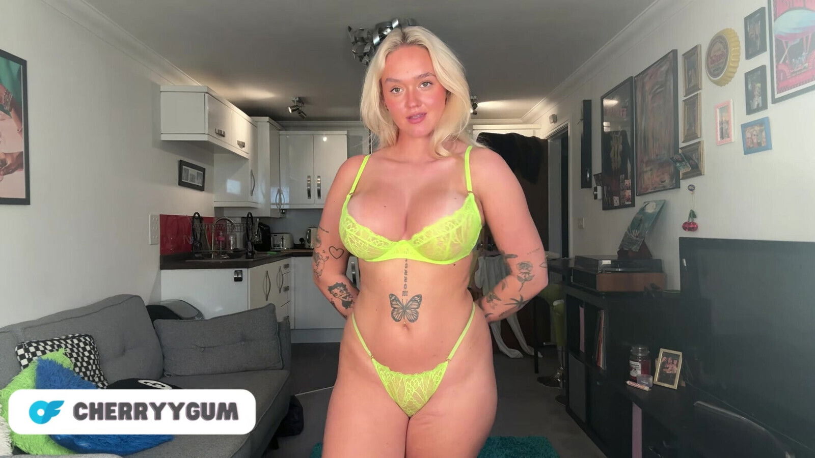 NUDE TEEN Bikini Haul with MASSIVE