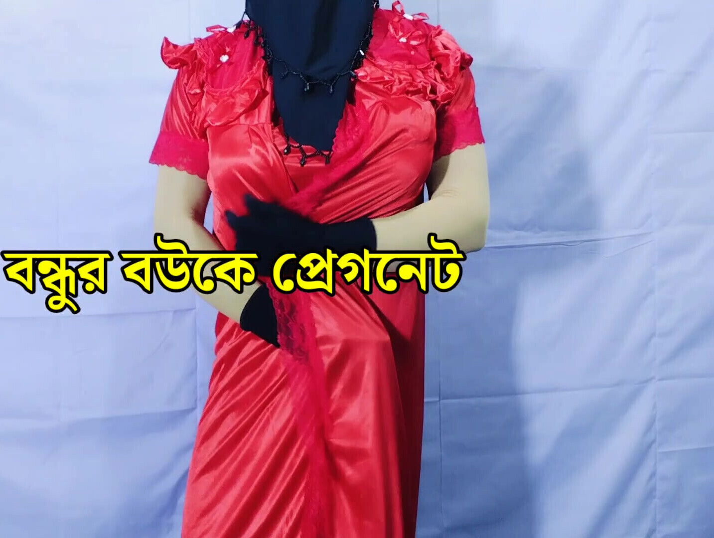 Bangladeshi beautiful housewife having dancing inside room