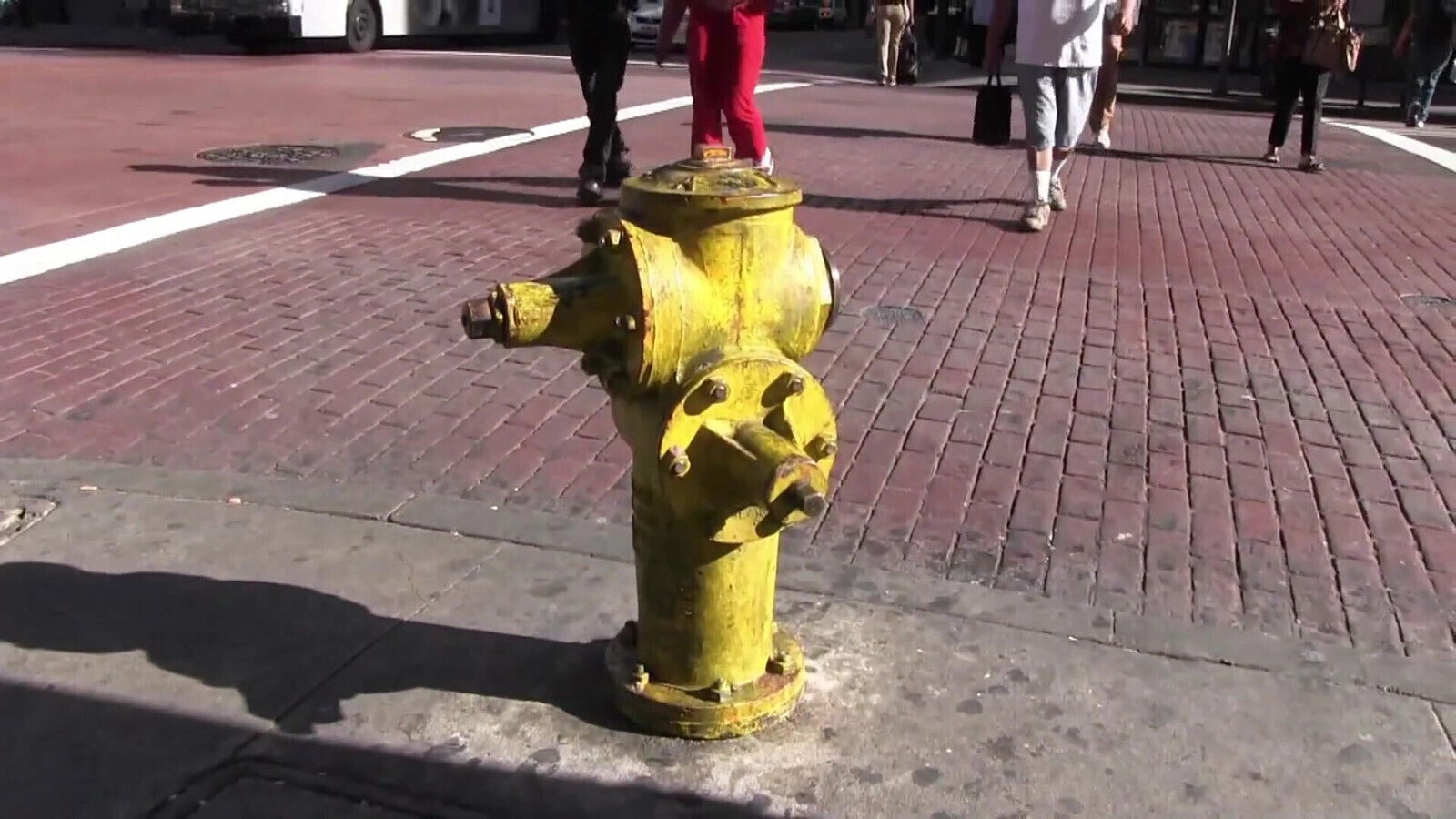 Real bdsm lesbo couple shows their session