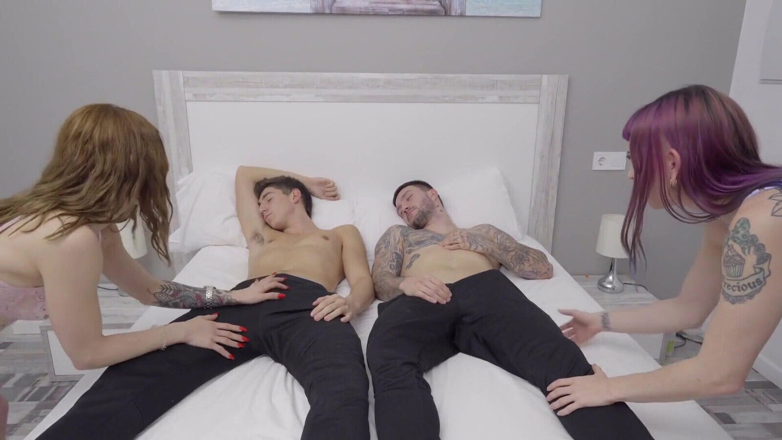 Great Foursome with Tatttooed Babes, Samsa Labarbiexxx Friend Rauls