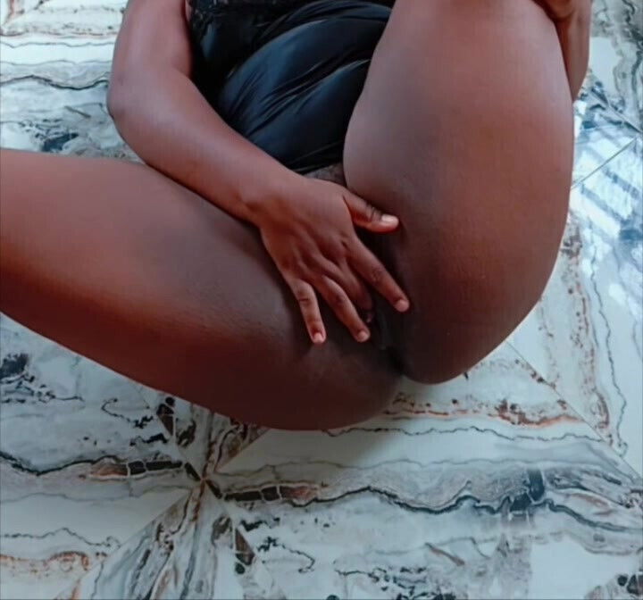 Solo Fingering Black ebony pussy squirting